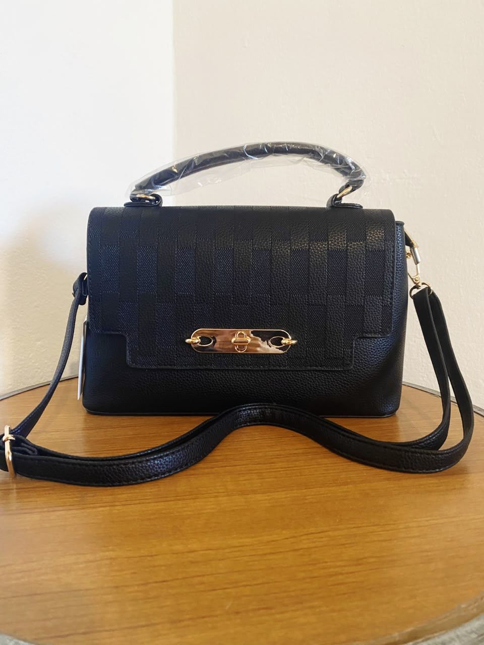 Cartera satchel/bandolera clasica — ALBA Indumentaria